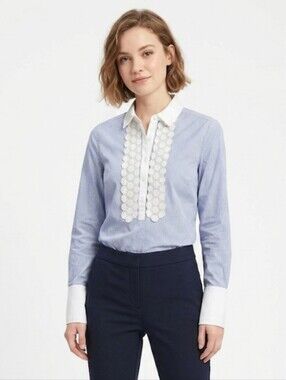 BANANA REPUBLIC Preppy Blue White Pinstripe Popover Blouse White Lace Trim XS